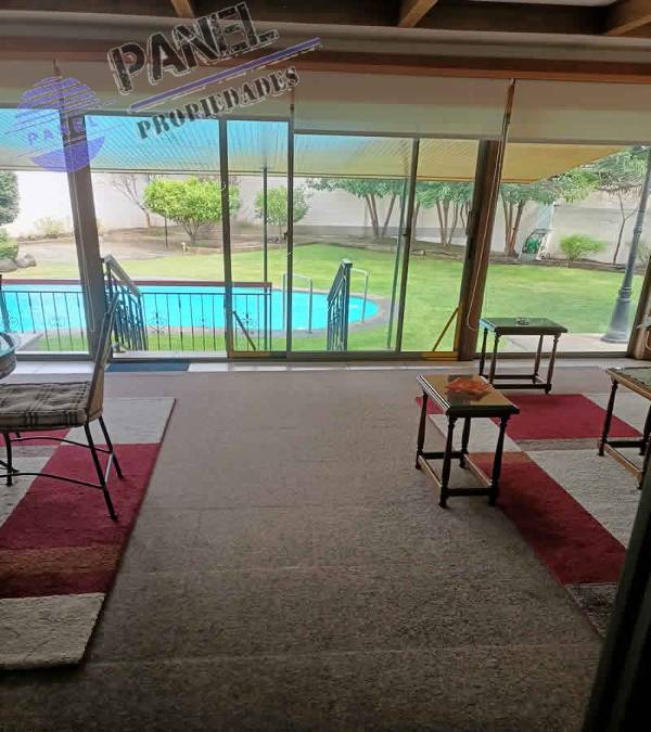 6 Vista patio-piscina.jpg